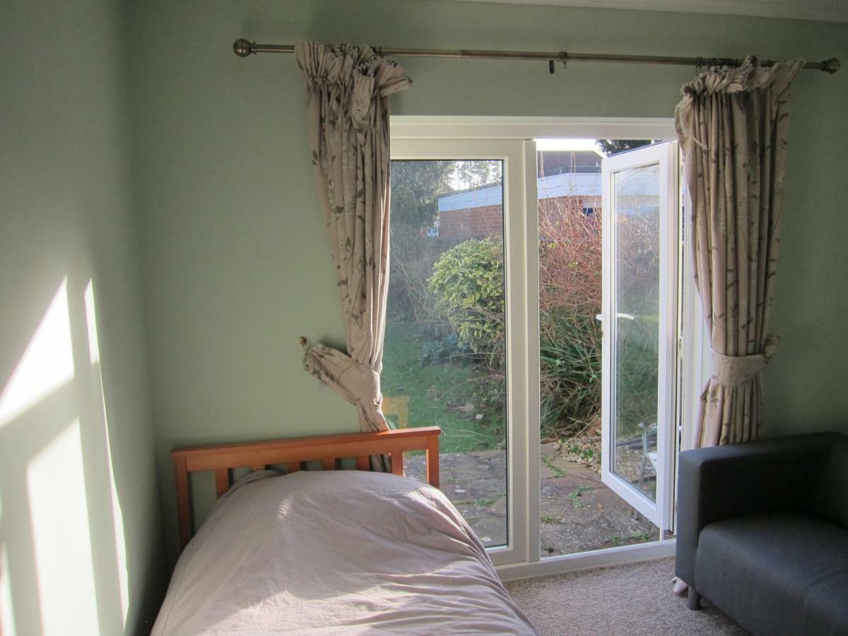 No 9 Villa Bognor Regis Bagian luar foto